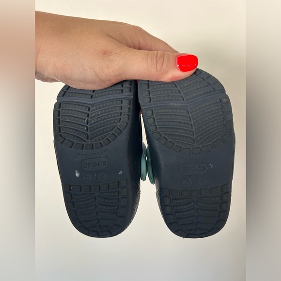 Crocs light up shark clogs - Picture 5 of 6